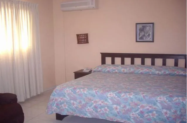 Apparthotel Drake Bolivar Santo Domingo chambre lit king size